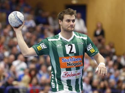 Mimi Kraus auf dem Handballfeld Göppingen