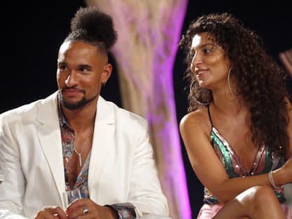 "Bachelor"-Folge 4: David und Chiara unterhalten sich 