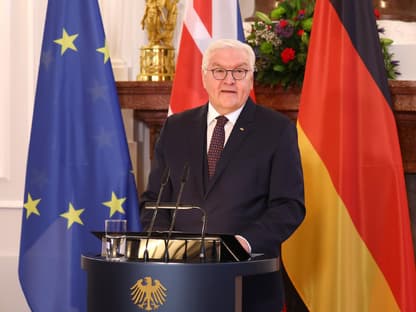 Frank Walter Steinmeier hält in Schloss Bellevue Rede