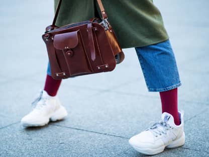 Streetstyle mit Sneaker 