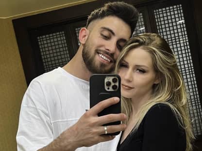 Servet und Loredana Wollny machen ein Selfie