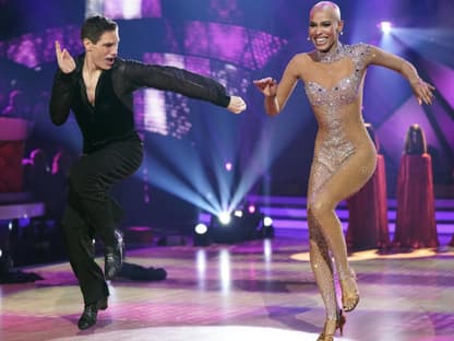 Christian Polanc und Sharon Battiste tanzen bei "Let's Dance"