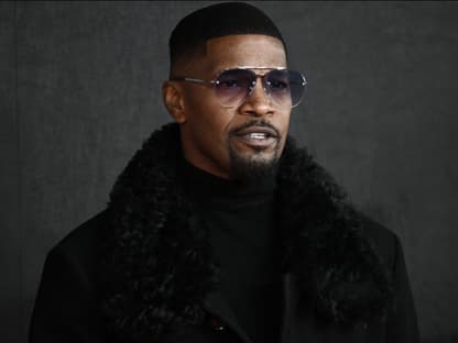 Jamie Foxx guckt ernst