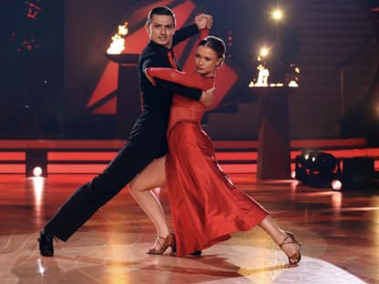 Julia Beautx und Zsolt Sándor Cseke im Finale von "Let's Dance".