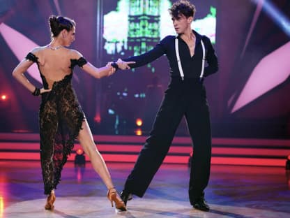 Ekaterina "Ekat" Leonova und Timon Krause tanzen in Show 10 bei "Let's Dance"