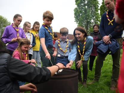 Prinzessin Kate, Prinz William und ihre Kinder bei ihrem Ehrenamt in Slough, 2023