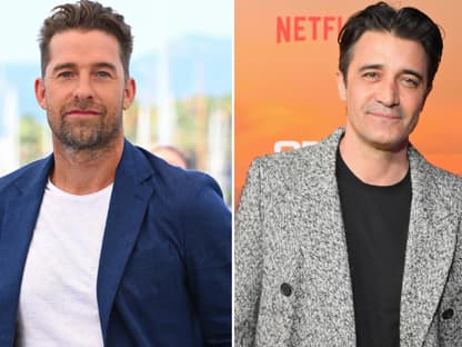 Scott Speedman und Giles Marini posieren auf dem roten Teppich