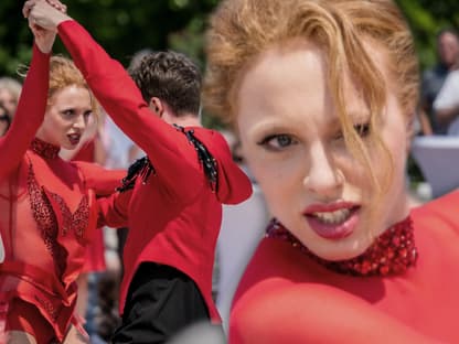 Anna Ermakova und Valentin Lusin beim "ZDF-Fernsehgarten", Anna guckt ernst