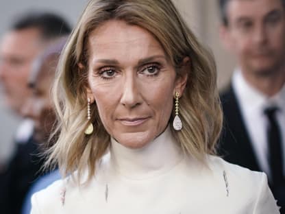 Céline Dion sieht traurig aus