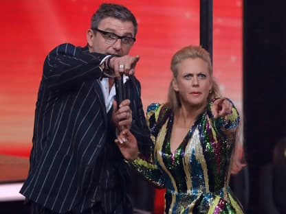 Hans Sigl und Barbara Schöneberger bei der "Ein Herz für Kinder"-Gala 2019