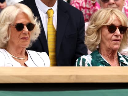 Königin Camilla und ihre Schwester Annabel Elliot in Wimbledon. 