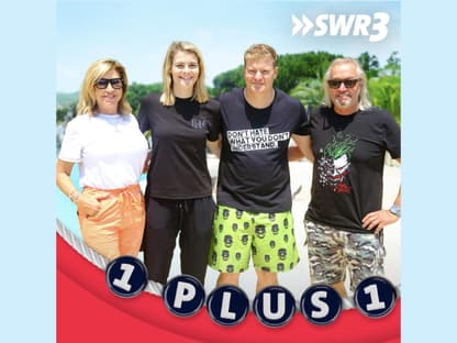 Podcast "1 plus 1 – Freundschaft auf Zeit" mit Robert und Carmen Geiss und Hazel Brugger und Thomas Spitzer