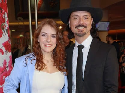 Johanna Mross und Lanny Lanner bei Premiere von Mamma Mia