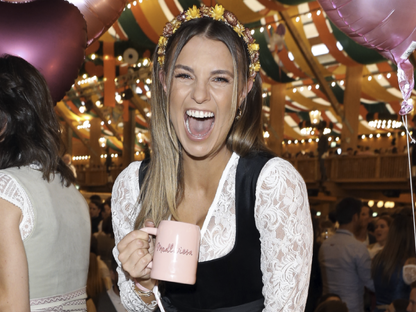 Stars auf dem Münchner Oktoberfest 2023: Laura Wontorra an Tag 6 auf der Madlwiesn