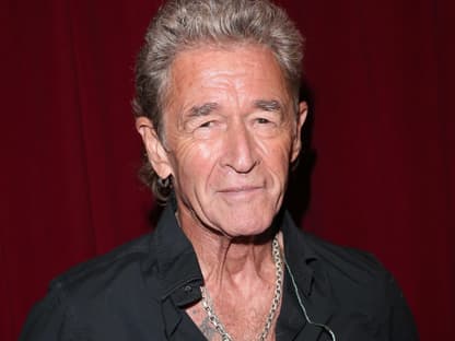 Peter Maffay lächelt