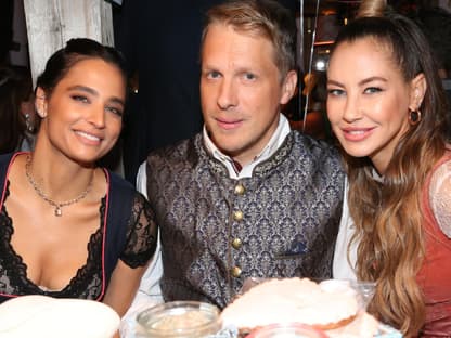 Amira Pocher, Oliver Pocher und Alessandra Meyer-Wölden auf dem Oktoberfest