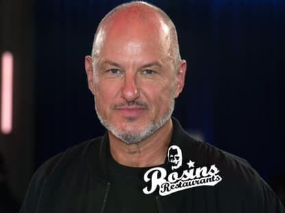 Frank Rosin mit "Rosins Restaurants"-Logo