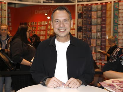 Sebastian Fitzek auf einer Buchmesse