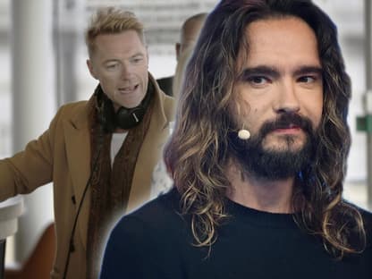 Tom Kaulitz sieht ernst aus, Ronan Keating unterhält sich angeregt