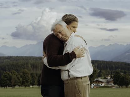 Markus (Sebastian Ströbel, l.) und Franz (Heinz Marecek. r.).