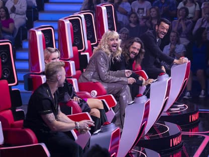 Die "The Voice of Germany"-Coaches brechen in Gelächter aus