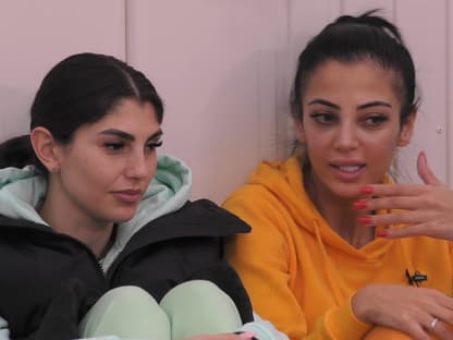 Yeliz Koc & Dilara Kruse reden bei PBB