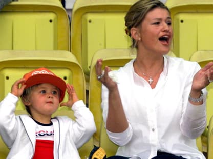 Corinna Schumacher und Tochter Gina 1999