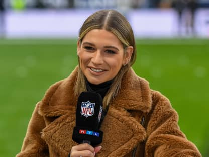 Jana Wosnitza bei einem NFL-Spiel