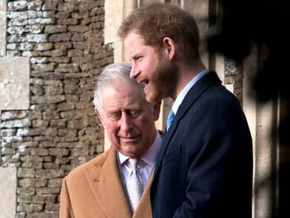 König Charles III. und Prinz Harry in Sandringham, 2016. 