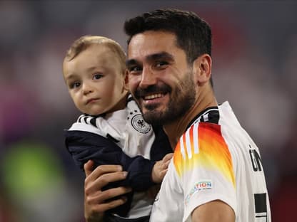 EM 2024: Deutschland-Schottland - Ilkay Gündogan mit Sohn Kais 