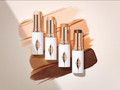 Unreal Foundationstick von Charlotte Tilbury