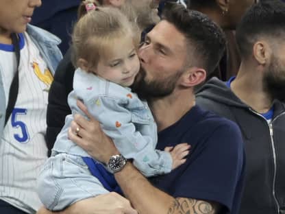 Olivier Giroud und seine jüngste Tochter