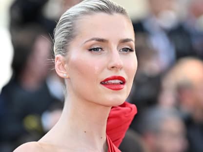 Lena Gercke roter Lippenstift strenge Haare