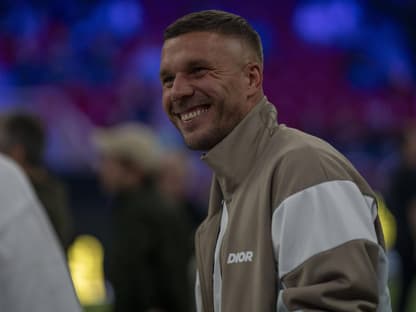 Lukas Podolski lacht