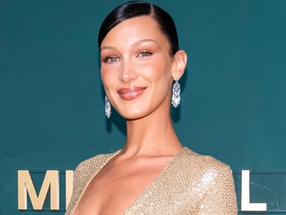 Bella Hadid Gold-Make-up