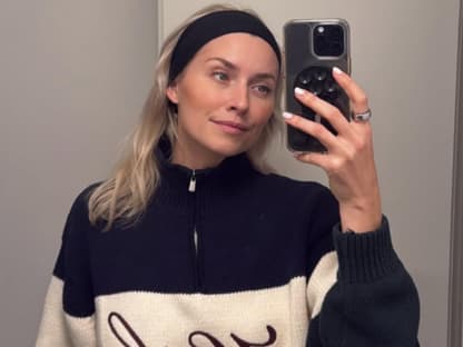 Lena Gercke macht Selfie