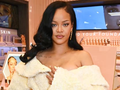 RIhanna im Fenty Shop