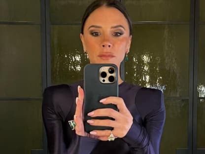 victoria-beckham selfie