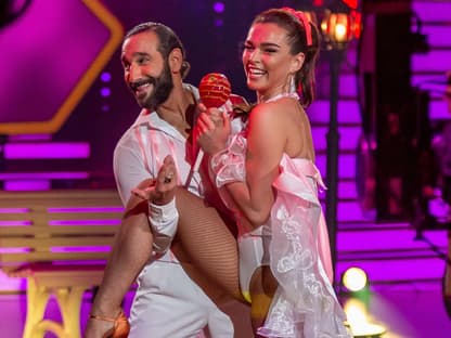 Massimo Sinató und Lili Paul-Roncalli bei "Let's Dance"