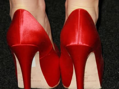 Wow - diese heißen Heels trug Lily Collins