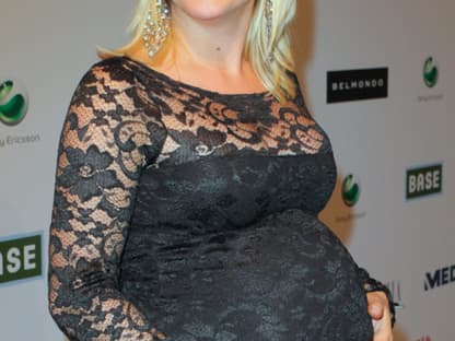 Aleksandra Bechtel ist hochschwanger und präsentierte stolz ihren Babybauch