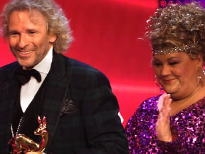 Thomas Gottschalk bekam von Cindy aus Marzhan den Bambi für das TV-Ereignis des Jahres: "Wetten, dass... Mallorca"