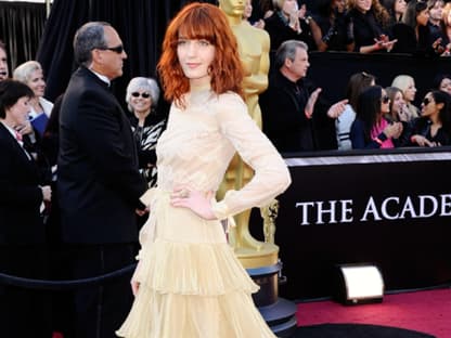 Die Sängerin Florence Welch in einem Traumkleid