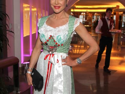 Doreen Dietel kam im Dirndl