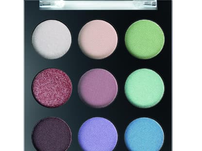 "Runyway Eyes Eyeshadow Palette London" von Misslyn, ca. 8 Euro. Kaufen Sie die Lidschatten-Palette gleich <a href="http://shop.ok-magazin.de/misslyn-augenmakeup-lidschatten-1-0-stueck,yqabldw87tnx9g1c,i" target="_blank">hier </a>im OK!-Shop