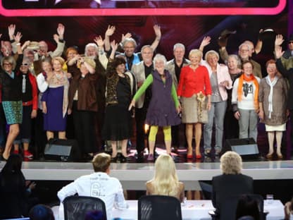 Der Seniorenchor rund um Volker Buchloh und den "German Silver Singers" wurde vom Publikum gefeiert