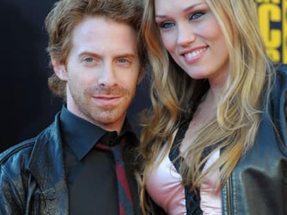 Schauspieler Seth Green brachte seine Freundin Clare Grant mit auf den roten Teppich