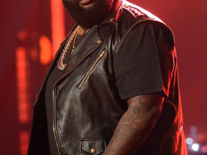 Dick (im Geschäft): Rapper Rick Ross live on stage