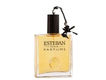 Patschuli, Zeder, Rosen und Zimt: "Bois Plume" von Esteban, EdT, 50 ml ca. 55 Euro