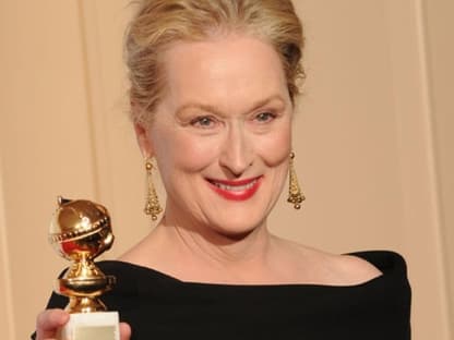 Bei den "Critics Choice Awards" musste sich Meryl Streep noch einen Preis mit Sandra Bullock teilen. Doch bei den Golden Globes gehörte ihr die Trophäe als "Beste Schauspielerin Komödie oder Musical" ganz alleine